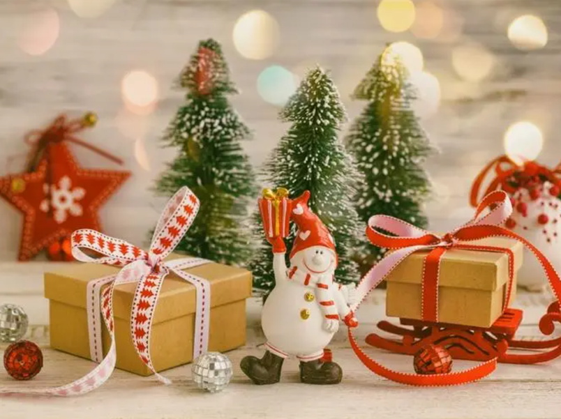 康宏祝新老客戶圣誕節(jié)快樂(lè)